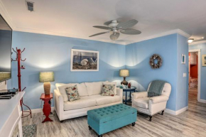 Breezy Murrells Inlet Condo with Deck Walk to Beach